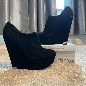 Steve Madden Black Suede Booties | 10 | NWOT